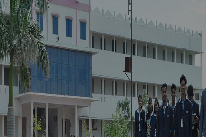 https://cache.careers360.mobi/media/colleges/social-media/media-gallery/2818/2018/9/15/Campus View with  students of Tamizhan College of Engineering and Technology Kanyakumari_Campus-View.png